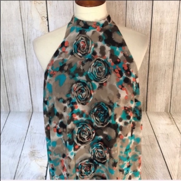 Floral and Abstract dress - Picture 4 of 12